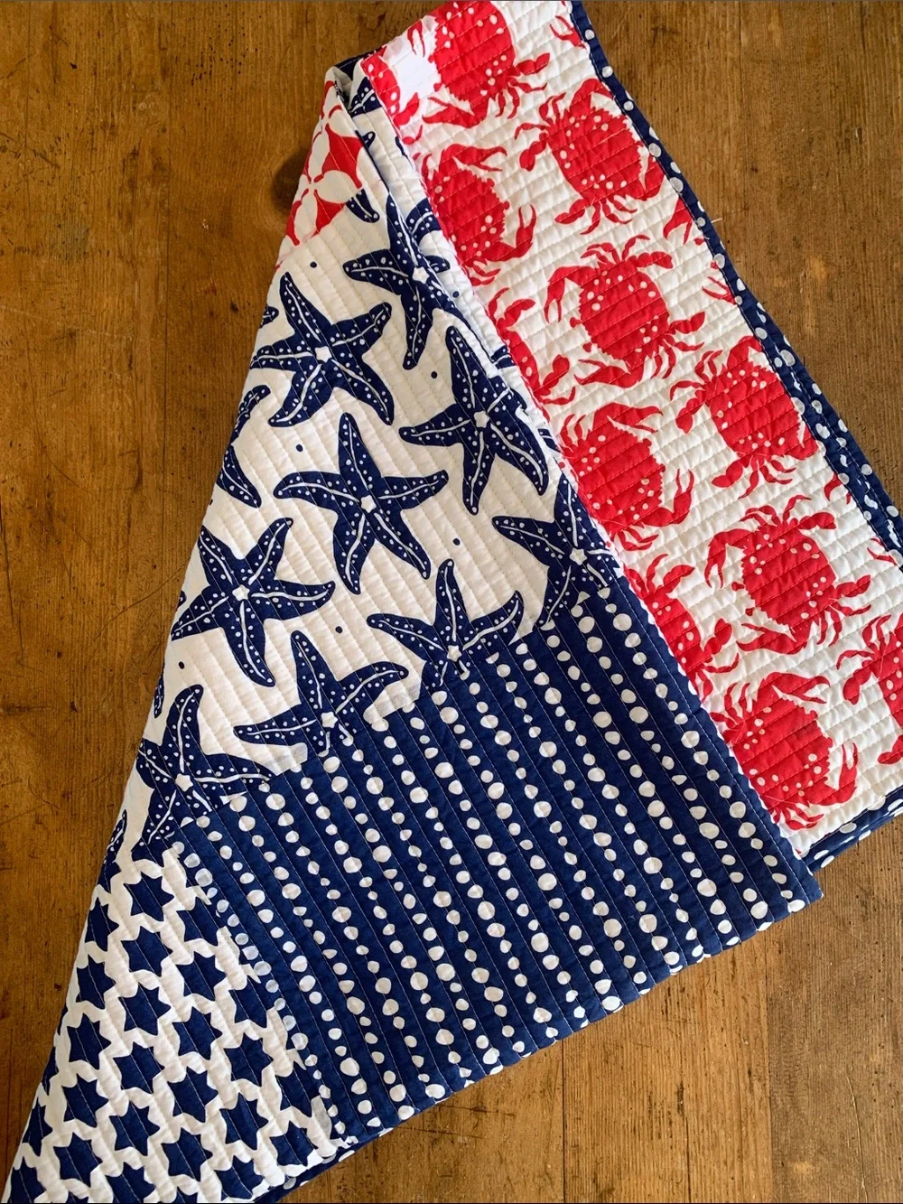 Cotton Red & Navy Starfish & Crab Quilted Throw Blanket